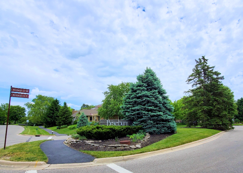 5990 Kirkwall Ct W - Photo 3 of 39