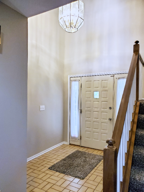 5990 Kirkwall Ct W - Photo 7 of 39