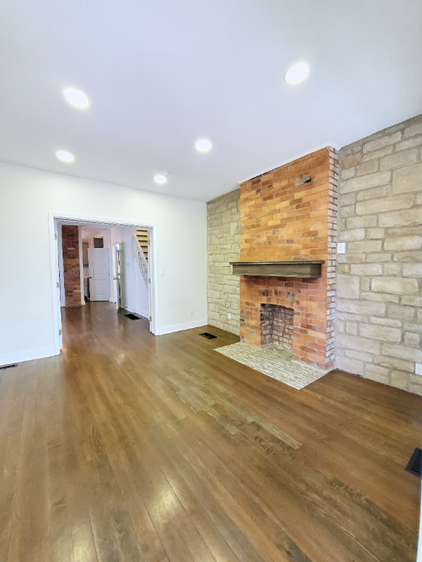 142 E Maynard Ave #142 - Photo 5 of 21