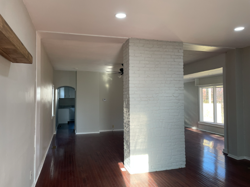 494 Reinhard Ave - Photo 4 of 26