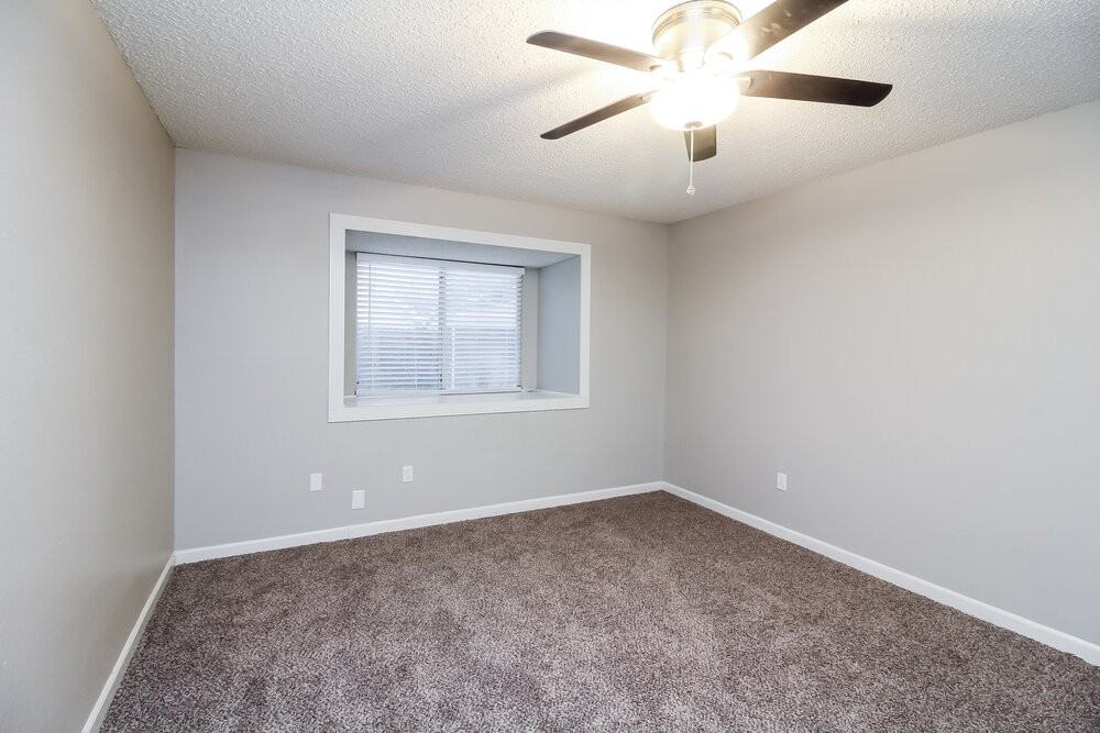 8440 Auburn Dr - Photo 6 of 15