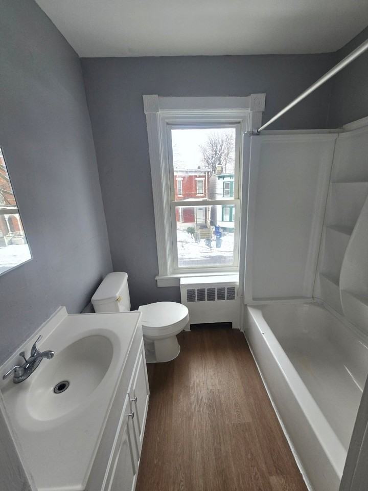 Henry Ave #2 - Photo 4 of 7