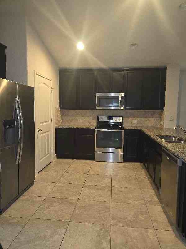 10464 Dakota Riv - Photo 4 of 20
