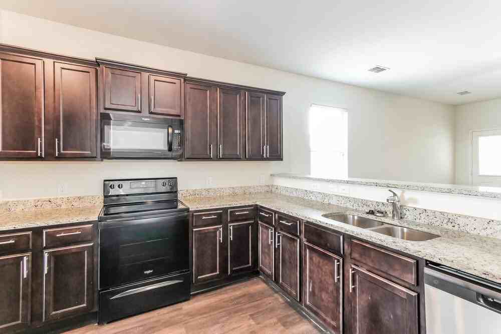 14333 Wrangler Way - Photo 6 of 16