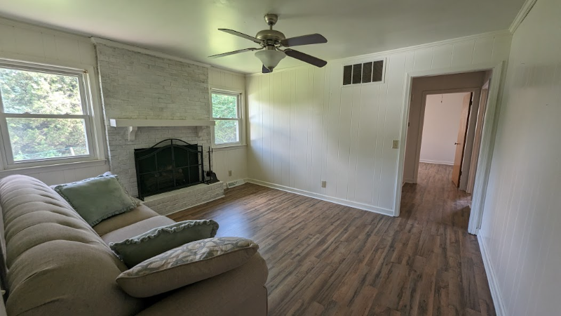 352 Newnam Rd - Photo 7 of 14