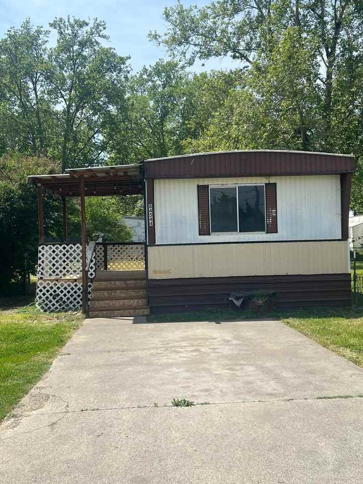 84544 Highway - Photo 2 of 24