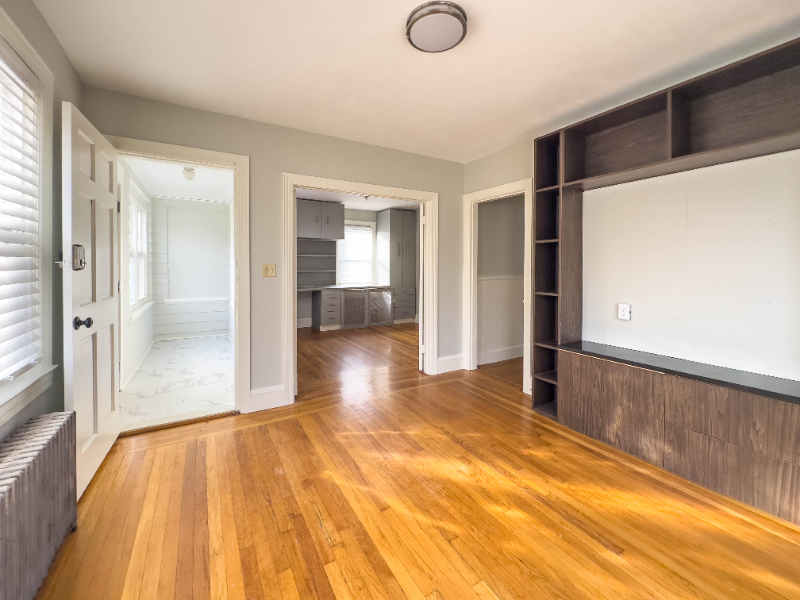 419 Maple Ave #1 - Photo 4 of 15
