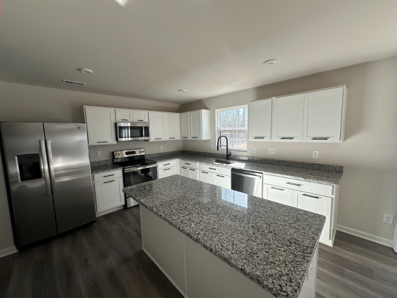 80 Hunting Wood Dr - Photo 3 of 23