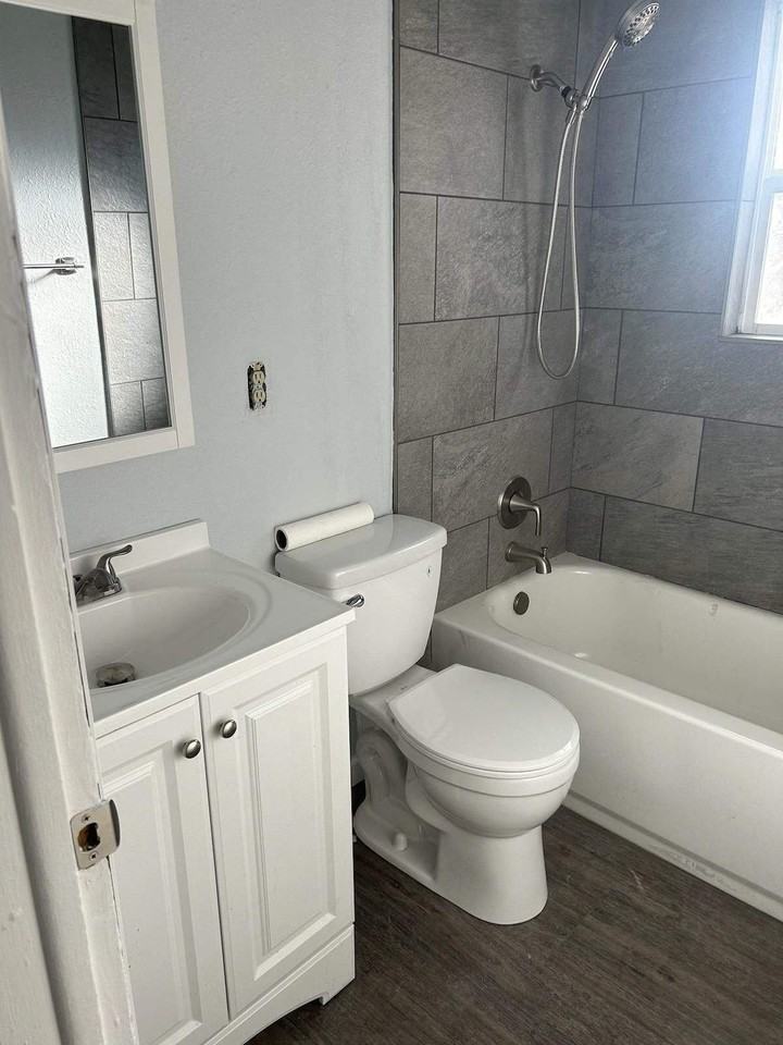 2218 Cooper Ave - Photo 4 of 11