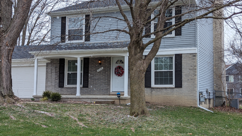 2735 Foster Ave - Photo 2 of 21