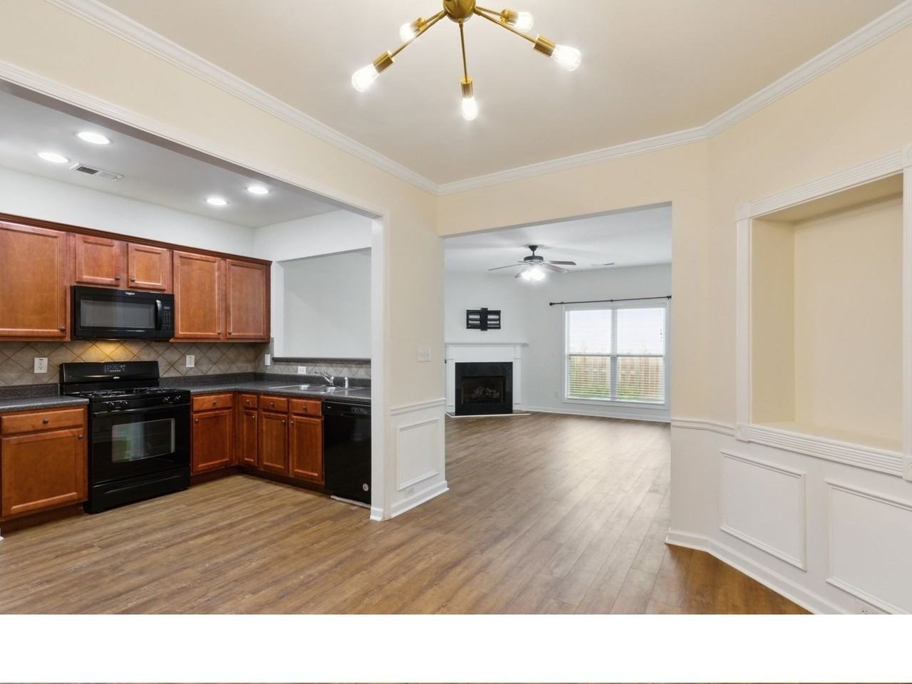1652 Coleville Oak Ln - Photo 4 of 18