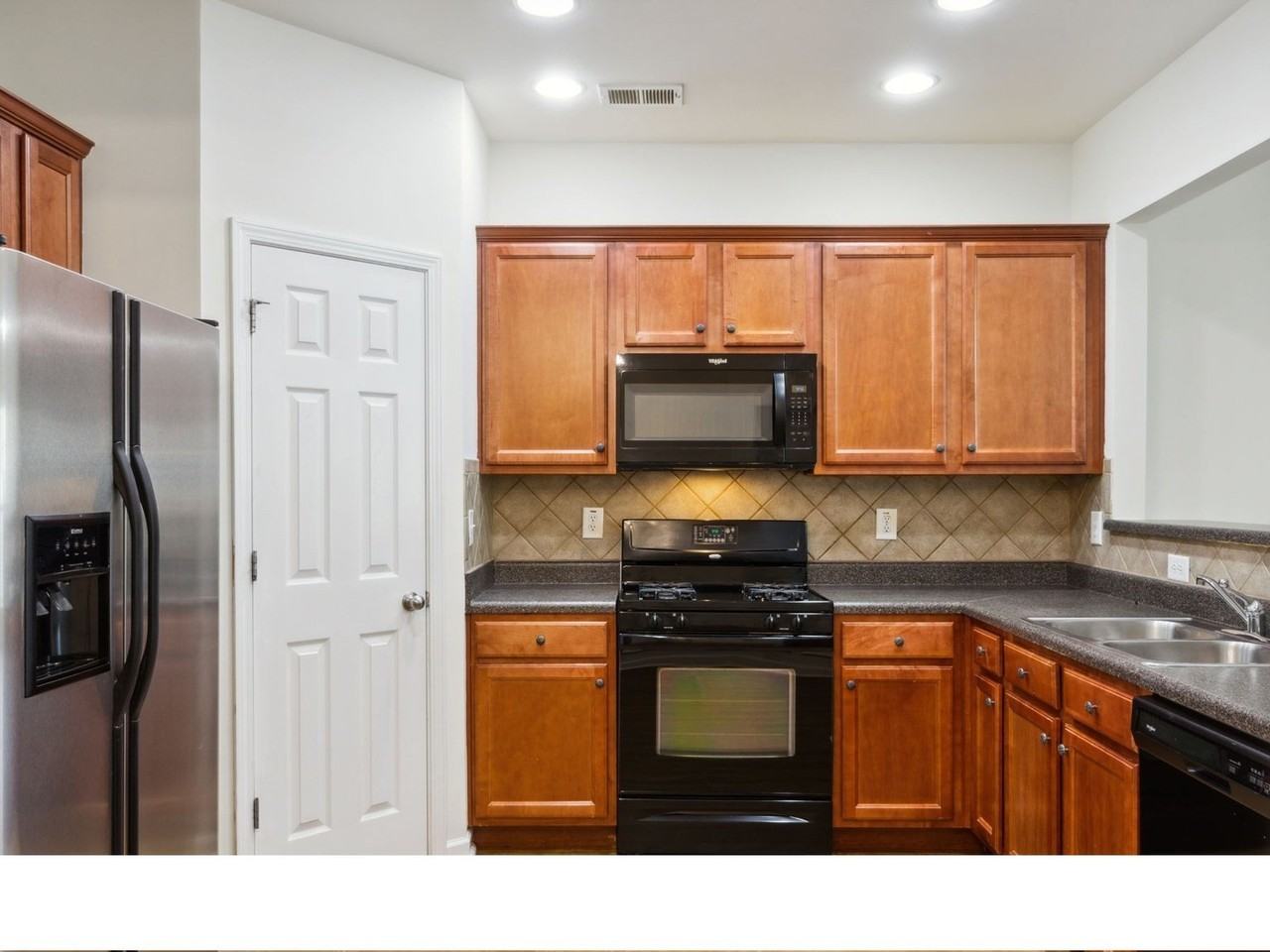 1652 Coleville Oak Ln - Photo 5 of 18