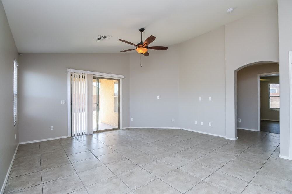 383 W Welsh Black Cir - Photo 5 of 19