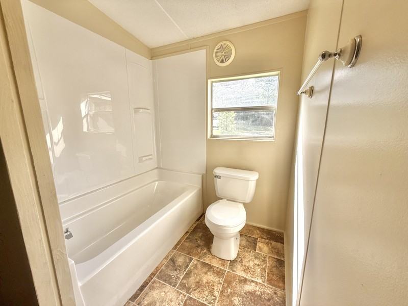 110 Rustic Ln - Photo 6 of 9