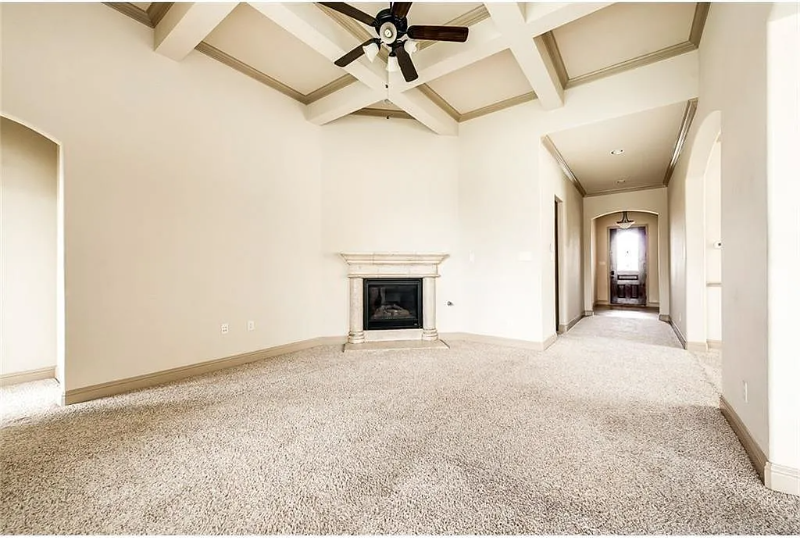 686 Cannon Dr - Photo 3 of 23