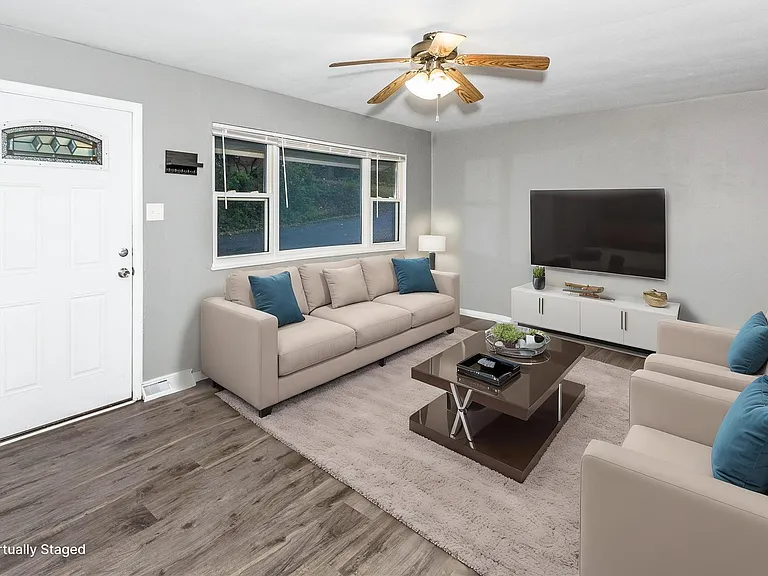 102 W Madison Ave - Photo 4 of 16
