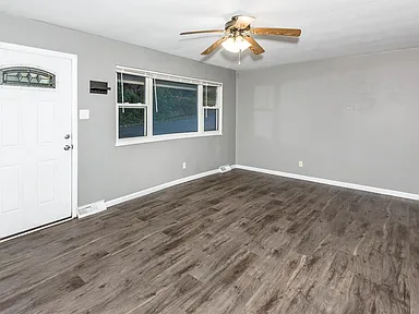 102 W Madison Ave - Photo 5 of 16