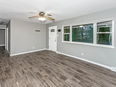 102 W Madison Ave - Photo 7 of 16