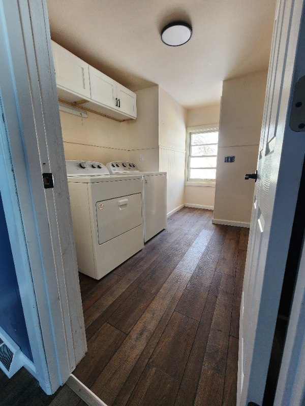 1460 Eagle St - Photo 7 of 9