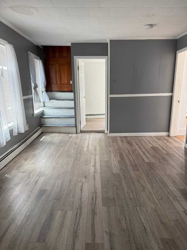 428 Elm St #2ndFL - Photo 6 of 19