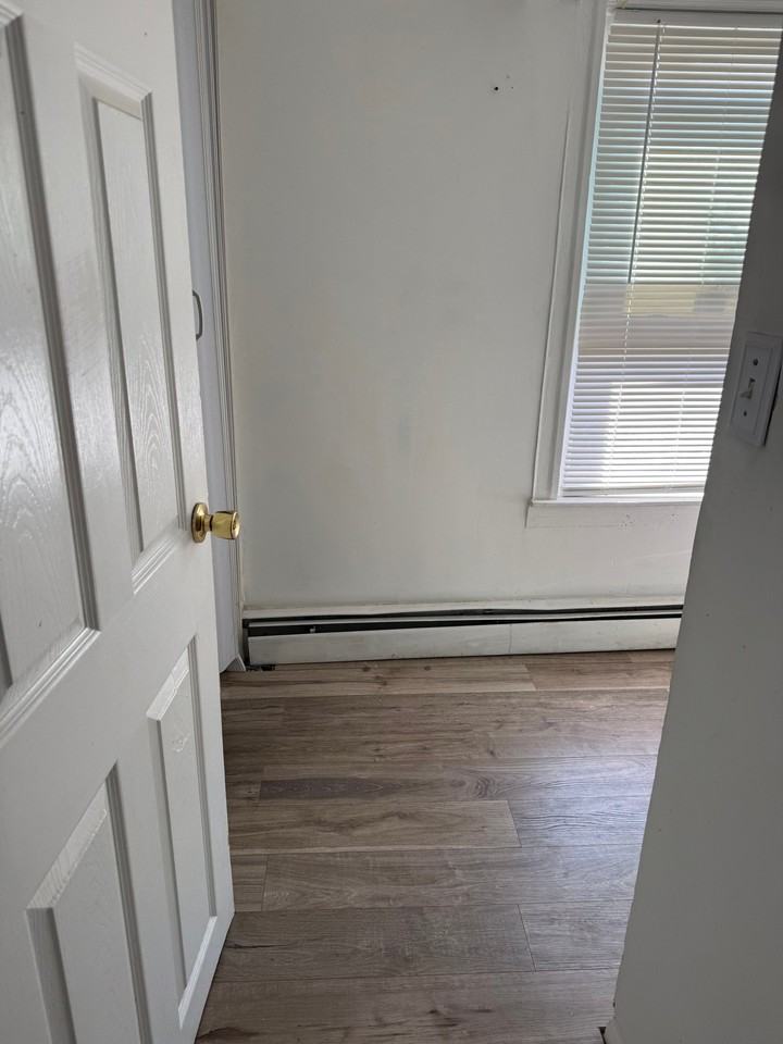 428 Elm St #2ndFL - Photo 7 of 19