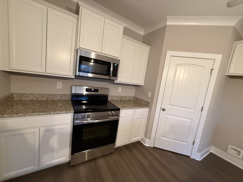 2727 Farmhouse Dr - Photo 5 of 24