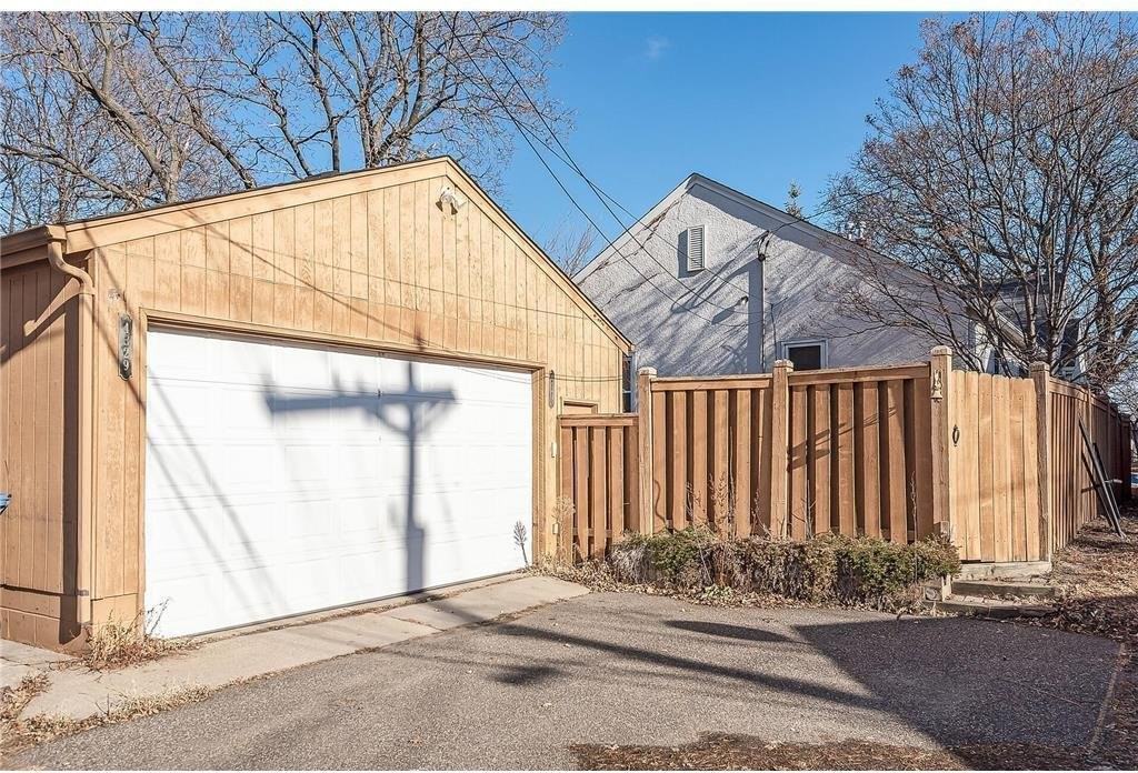 4331 Thomas Ave N #4331THAS - Photo 4 of 10
