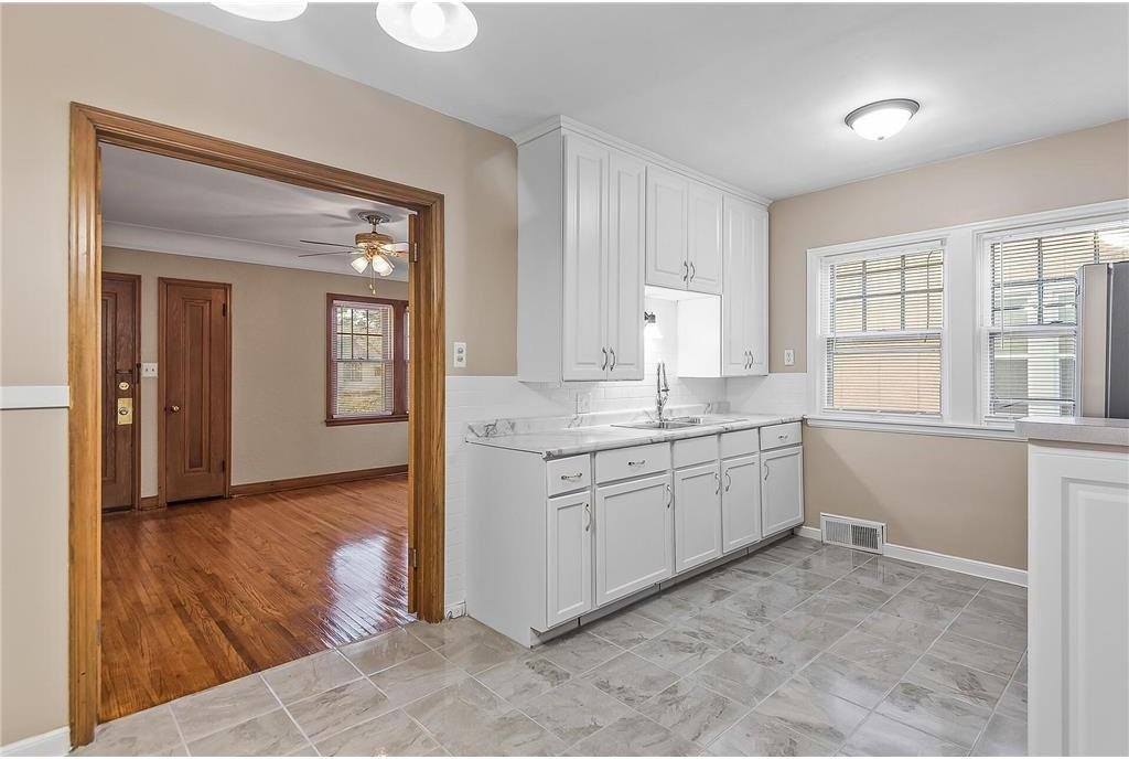 4331 Thomas Ave N #4331THAS - Photo 6 of 10