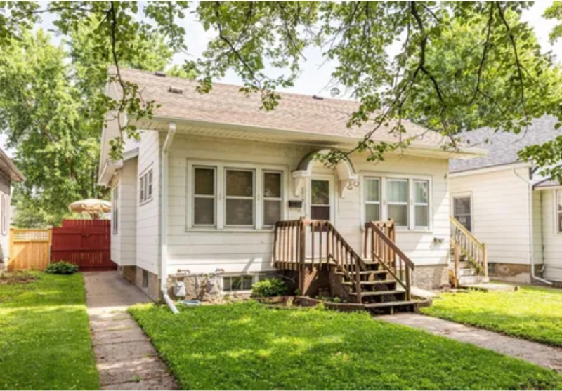 2217 Market St - Photo 2 of 13