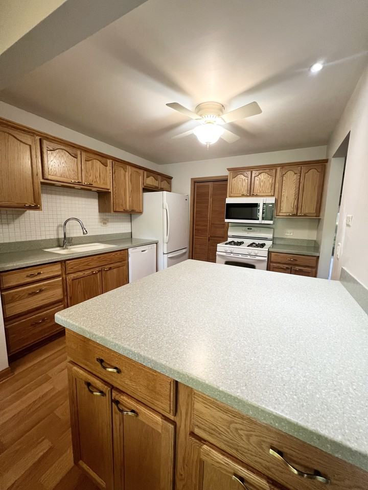 1106 WILDBERRY #B1 - Photo 5 of 13