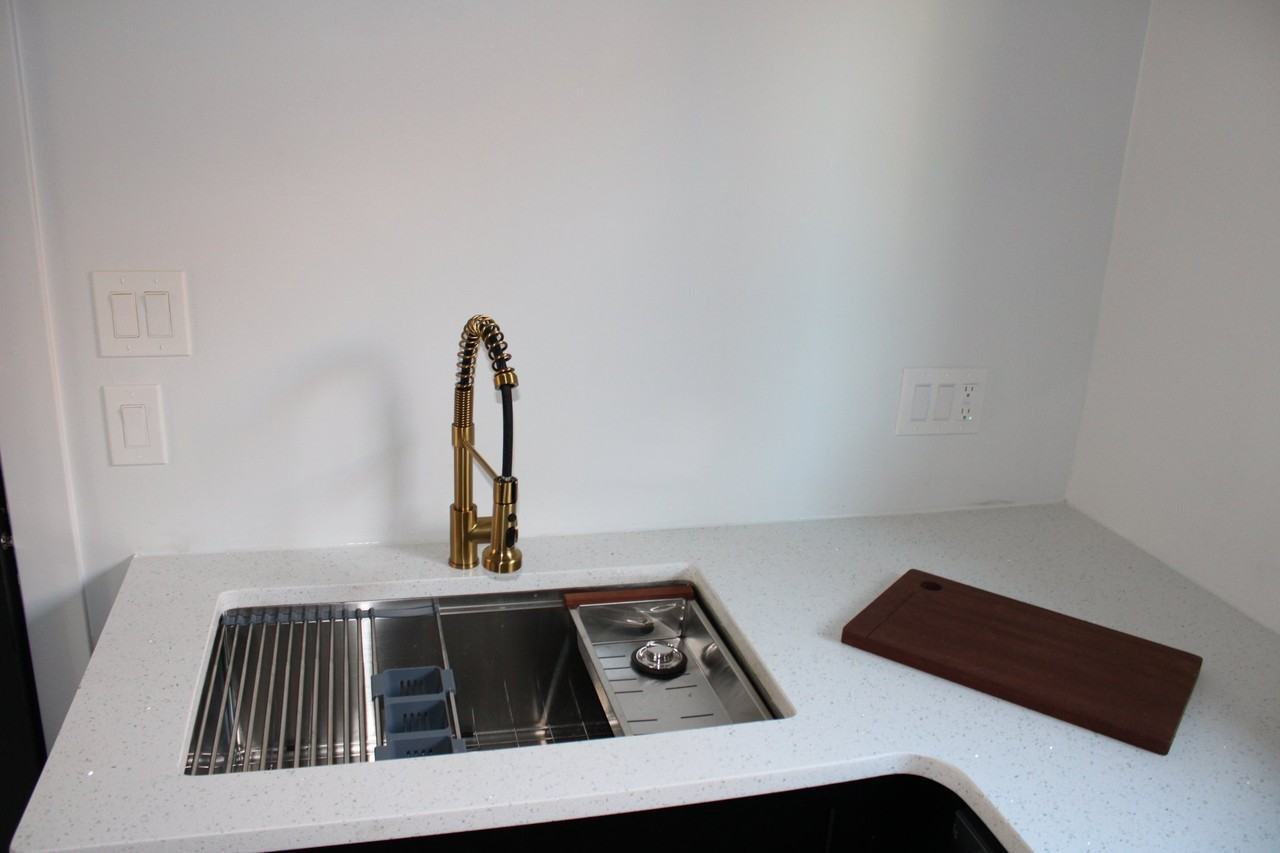 2506 W Euclid St - Photo 6 of 12