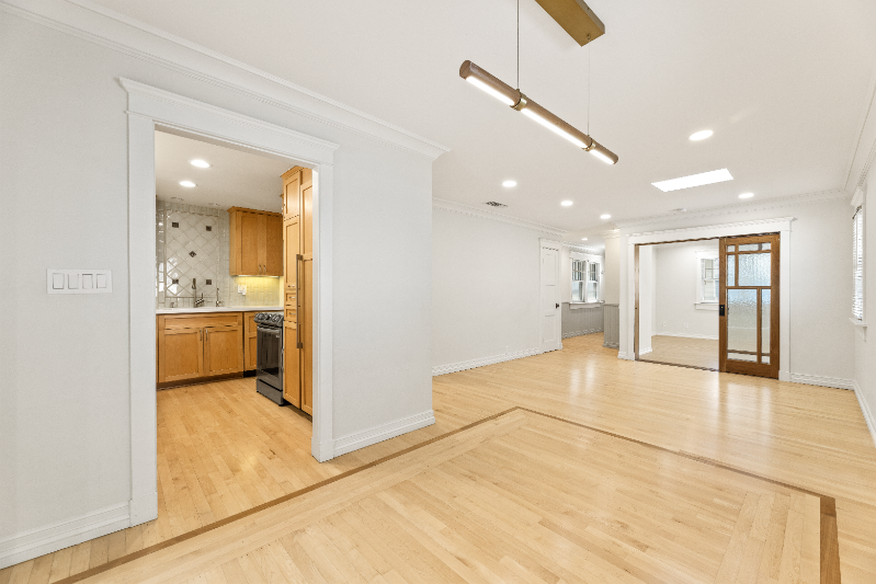 5713 W 79th St - Photo 4 of 50