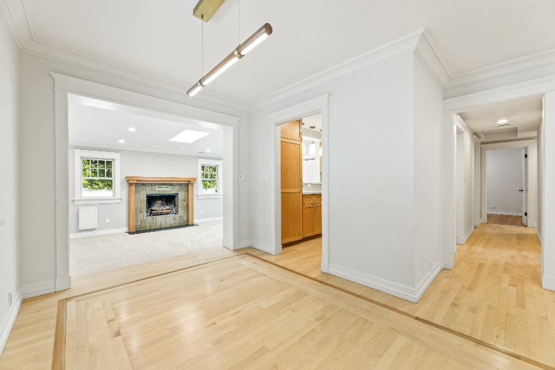 5713 W 79th St - Photo 5 of 50