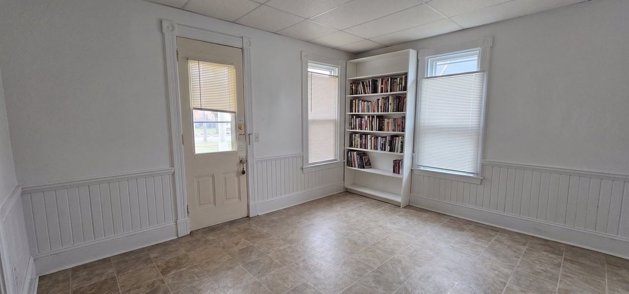 306 Woodward Ave #2 - Photo 3 of 4