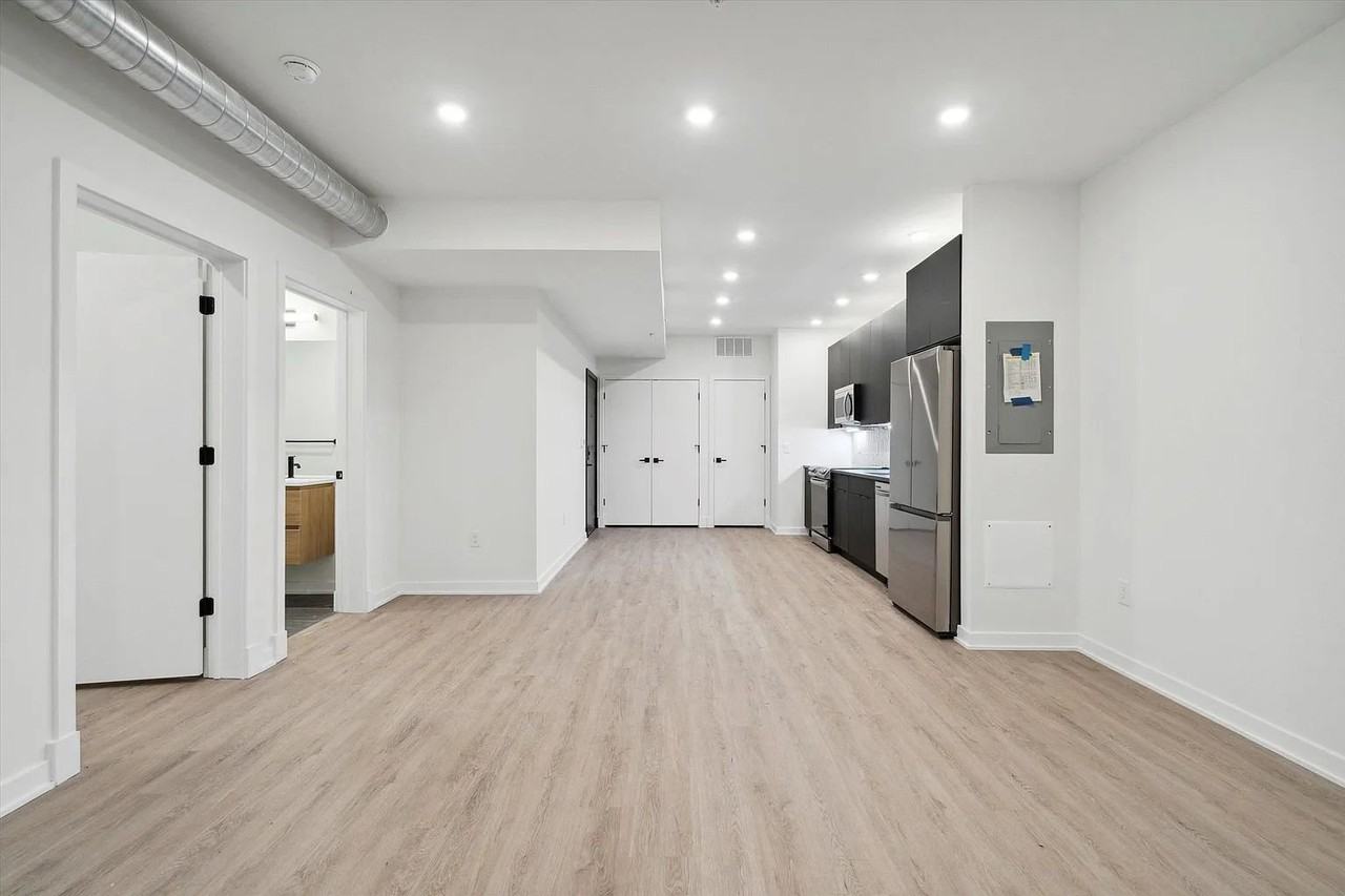 500 N 13th St #A10 - Photo 3 of 10