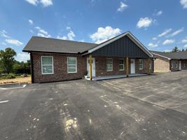 featured image of 570 Pippin Rd #B