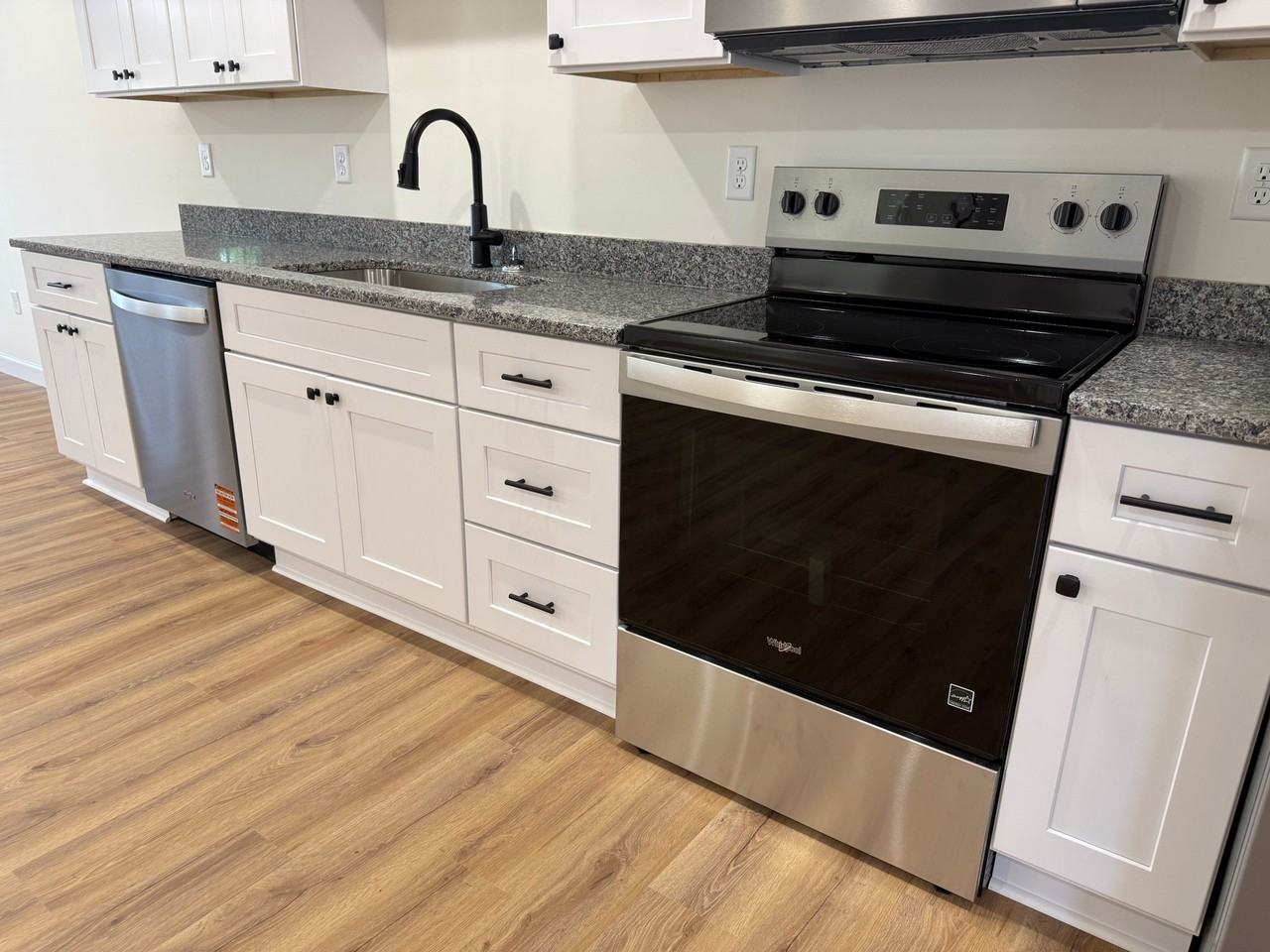 572 Pippin Rd #A - Photo 3 of 15