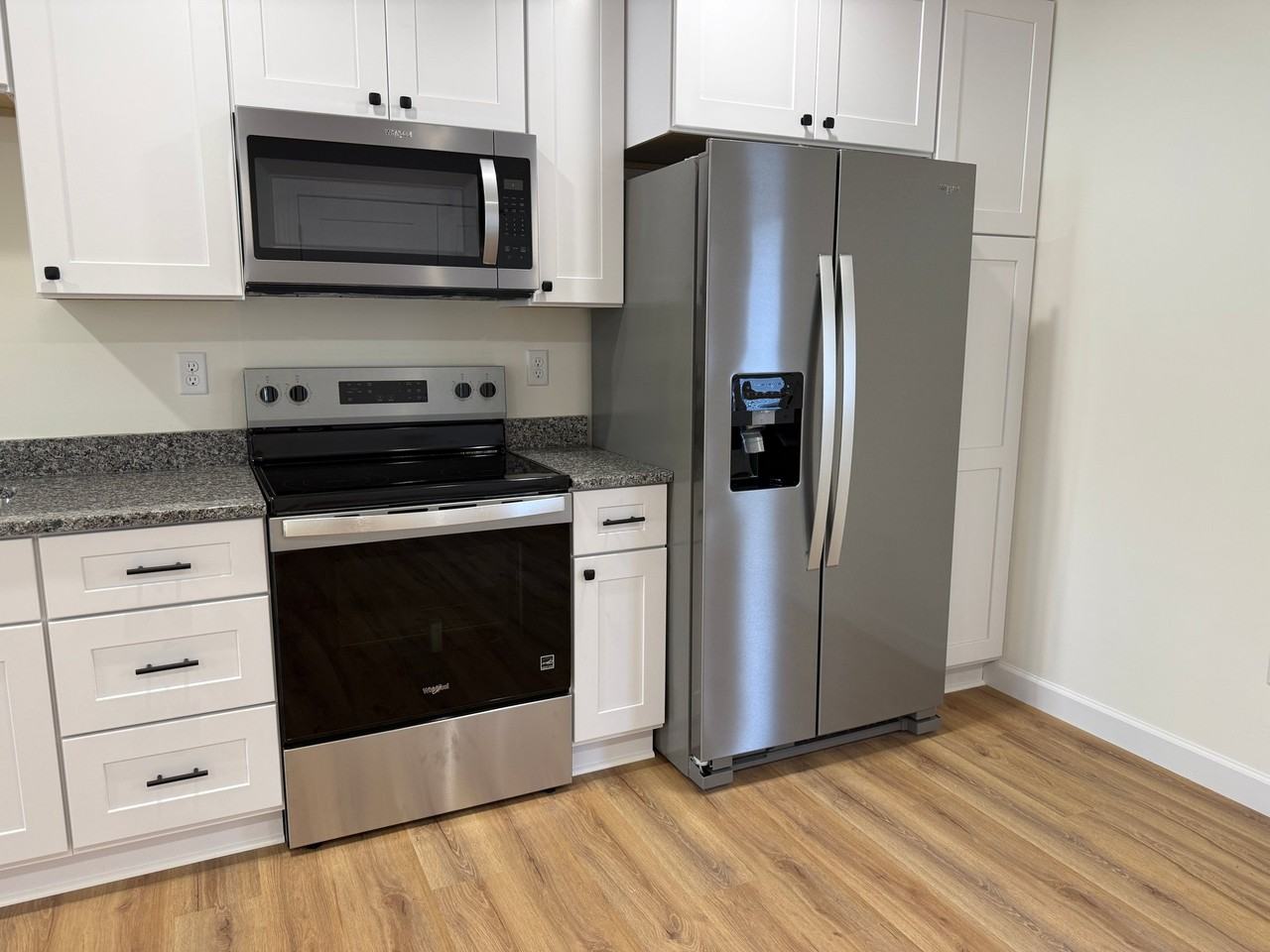 572 Pippin Rd #A - Photo 4 of 15