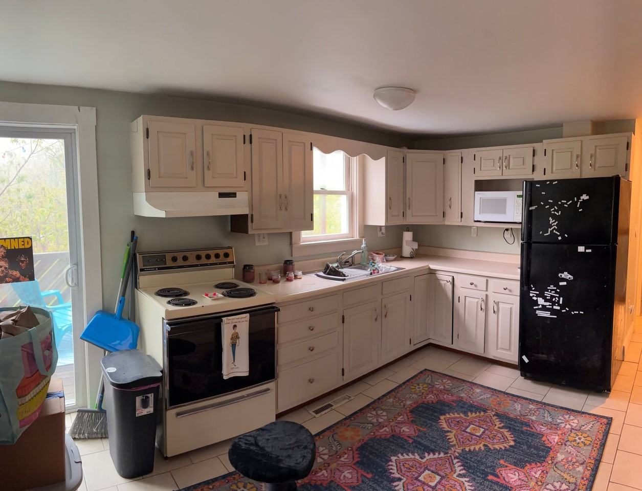 454 N Windsor St #1 - Photo 3 of 4