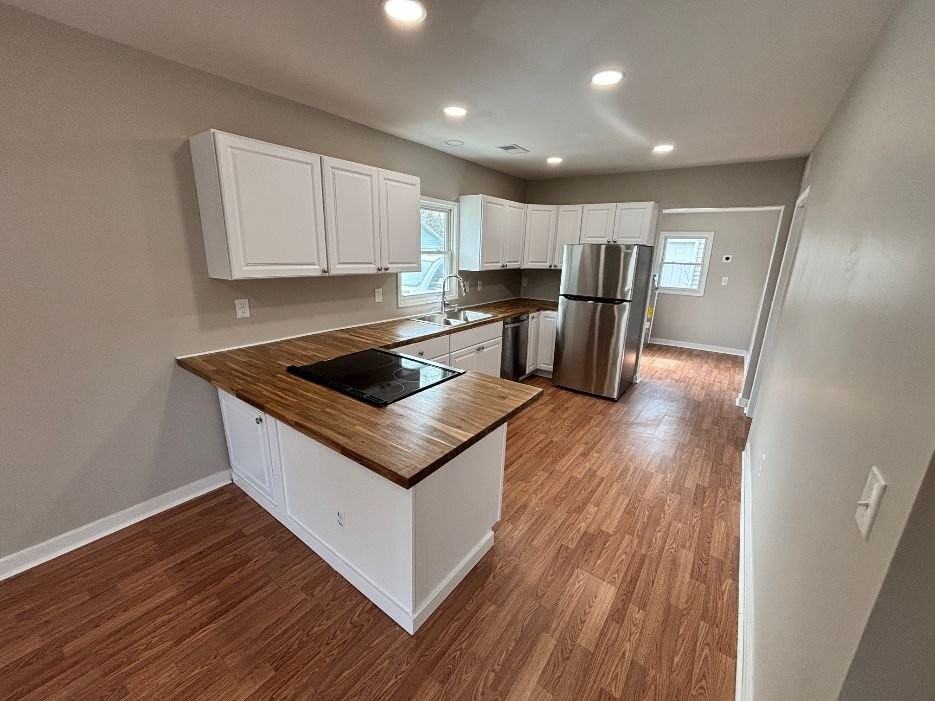 3716 Homewood Ave - Photo 4 of 10