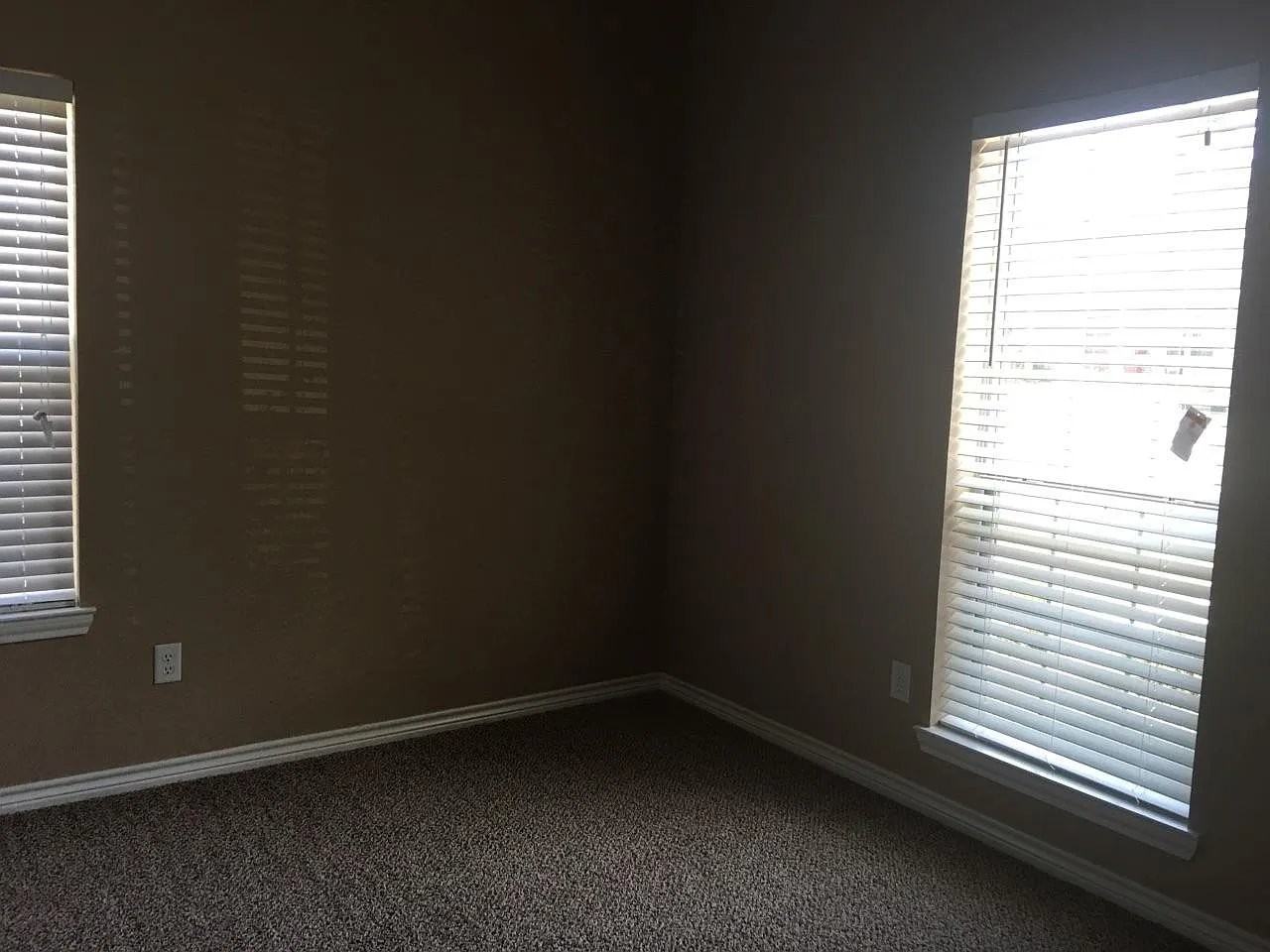108 Lemons Dr - Photo 2 of 6
