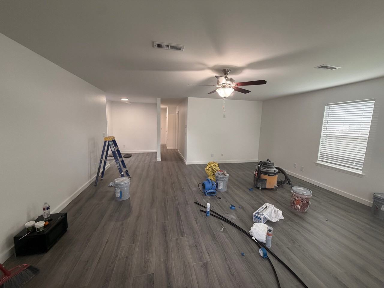 4395 W Thrasher Dr - Photo 3 of 13