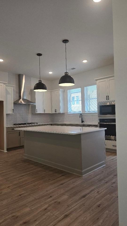 787 Auguste Ave - Photo 3 of 9