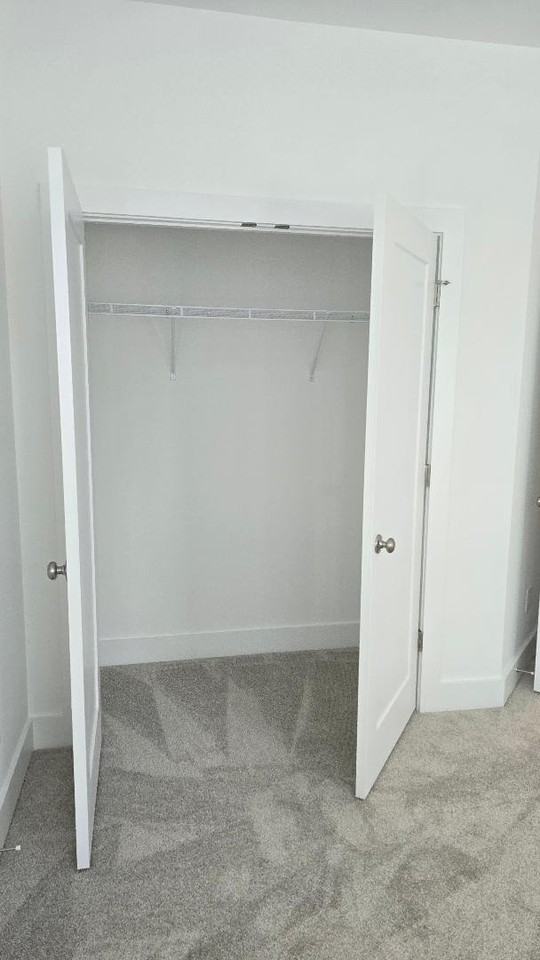787 Auguste Ave - Photo 7 of 9
