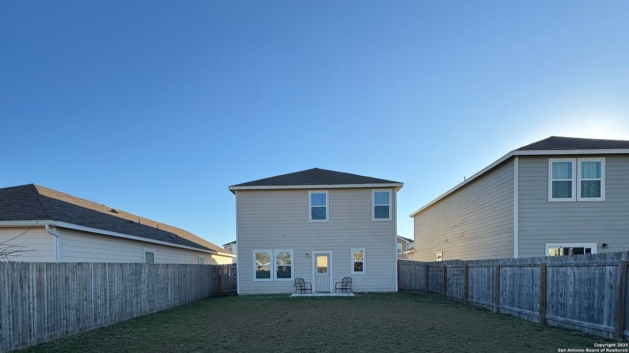 14685 Maple Ter - Photo 2 of 8