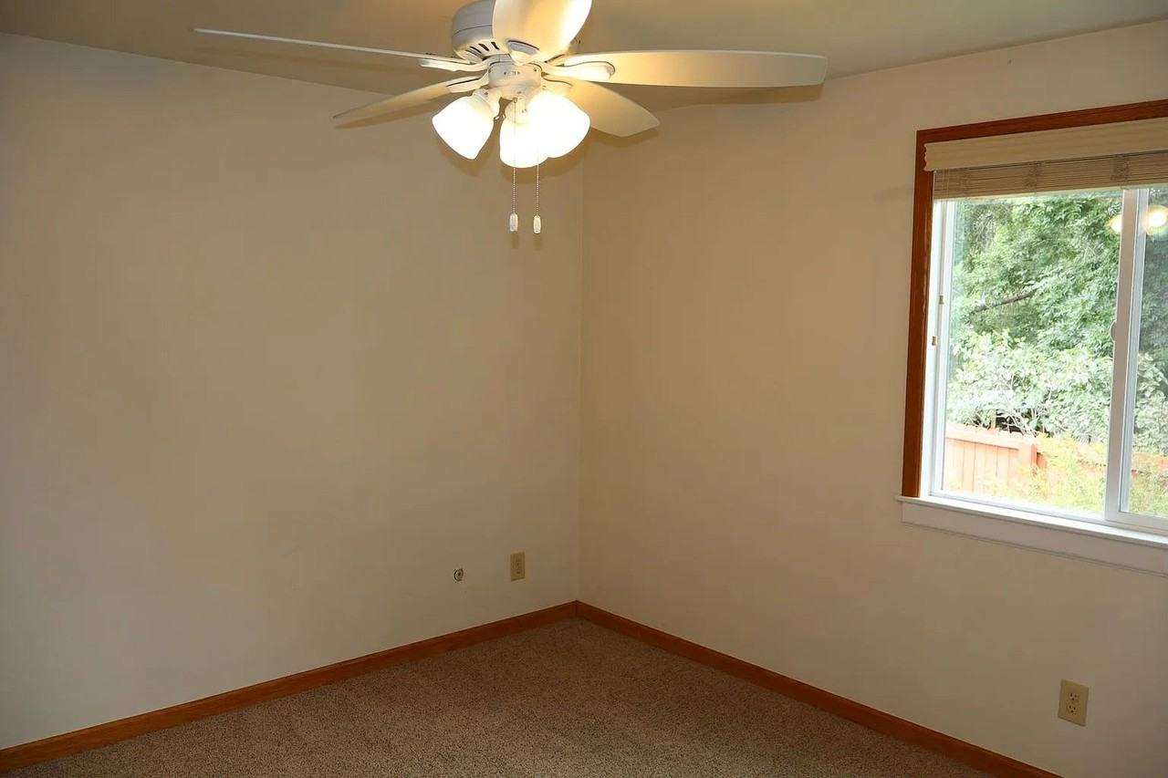 1841 Wintergreen Pl - Photo 6 of 18