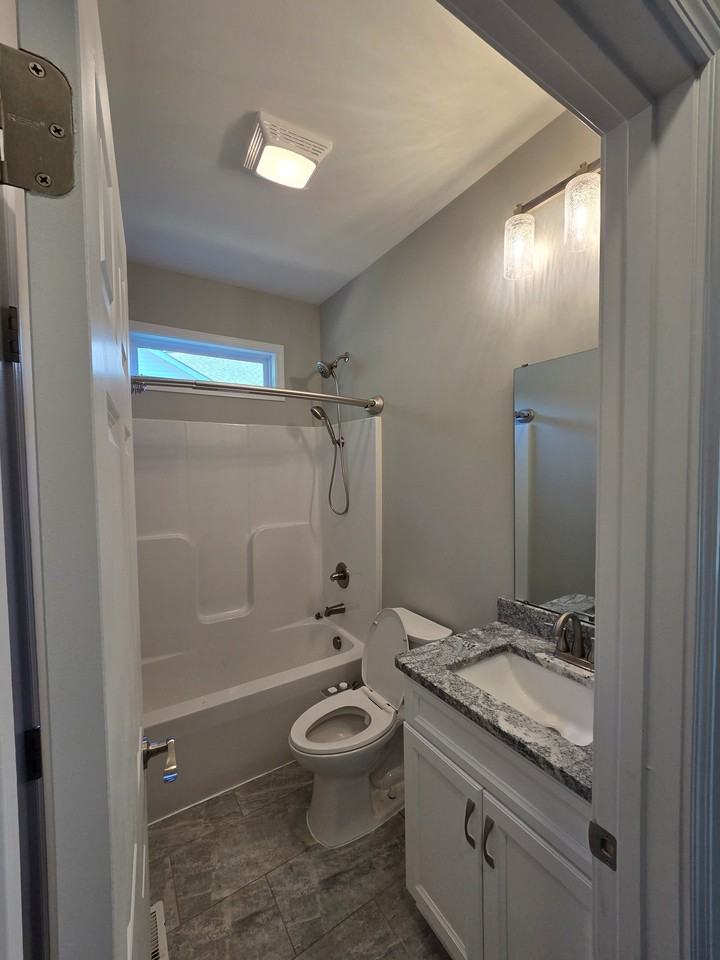 2230 Evergreen Dr - Photo 4 of 20