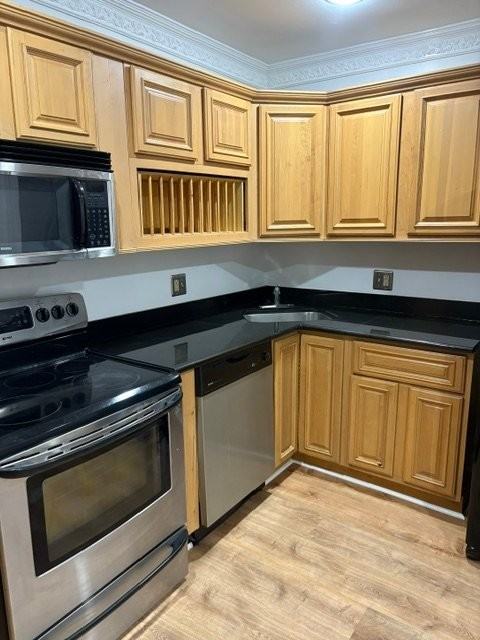 19 Galveston Pl Sw #202 - Photo 3 of 6