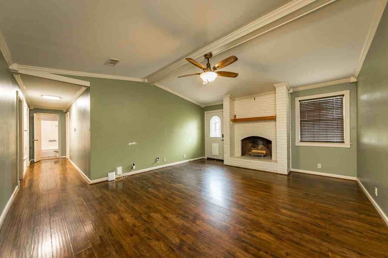 90 Highwayn - Photo 5 of 18