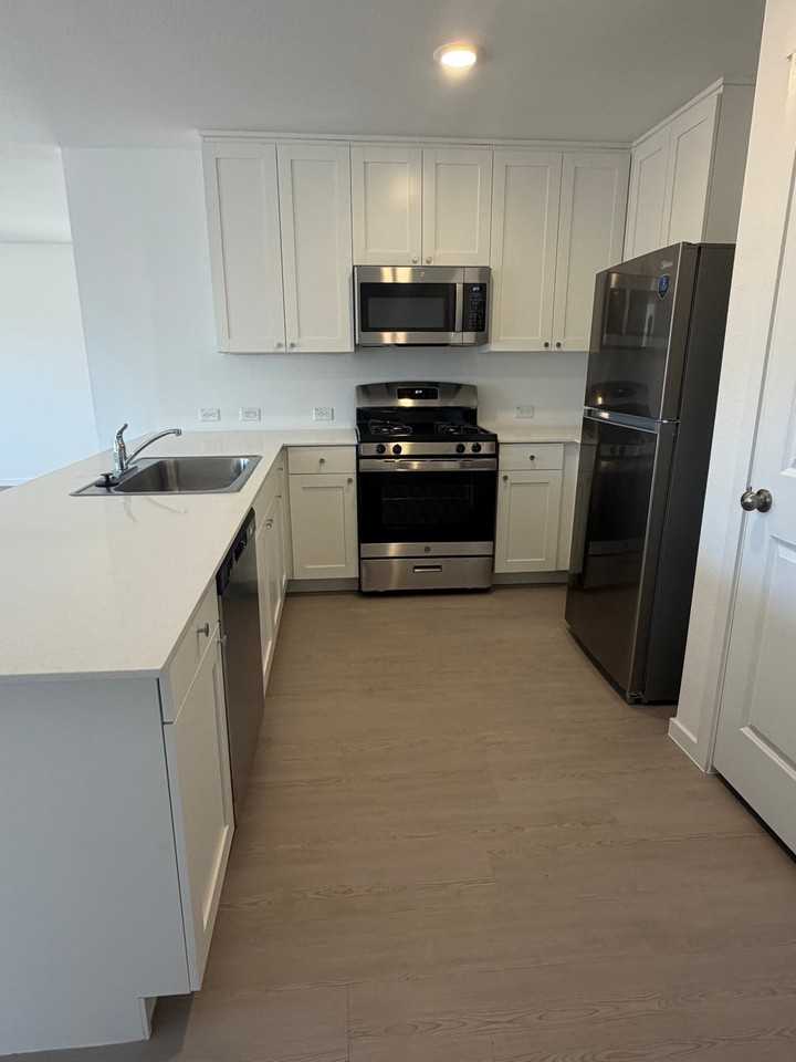 1503 Good Prairie Ave - Photo 5 of 20